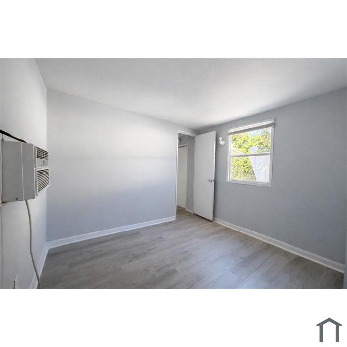 Sterlingwood second listing photo 3